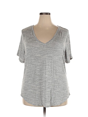 Old Navy Short Sleeve T-Shirt (view 1)