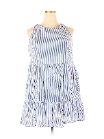 Old Navy Casual Dress (view 1)