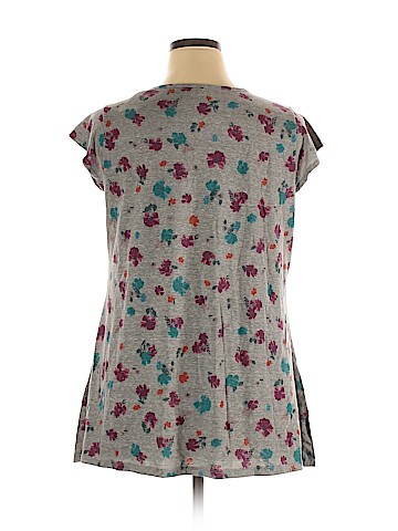 Lane Bryant Short Sleeve T-Shirt (view 2)