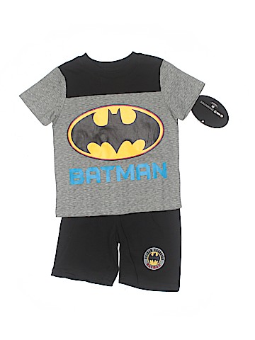 Batman Short Sleeve T-Shirt (view 1)