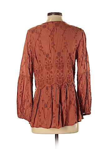 American Eagle Outfitters Long Sleeve Top (view 2)