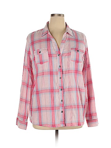 Maurices Long Sleeve Button-Down Shirt (view 1)
