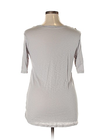 Maurices Short Sleeve T-Shirt (view 2)