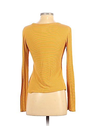 American Eagle Outfitters Long Sleeve T-Shirt (view 2)