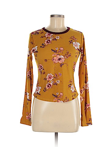 rue21 Long Sleeve Top (view 1)