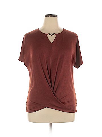 Collection Short Sleeve Top (view 1)