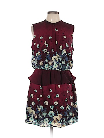 Romeo & Juliet Couture Casual Dress (view 1)