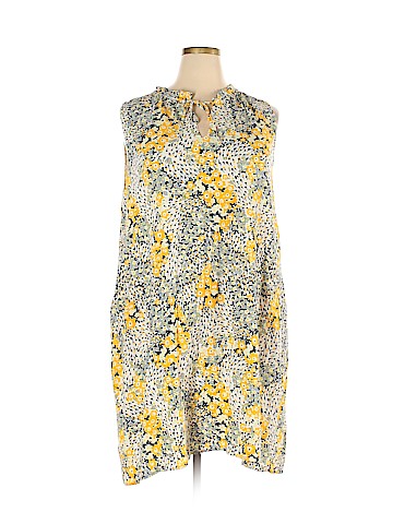 Ann Taylor LOFT Casual Dress (view 1)