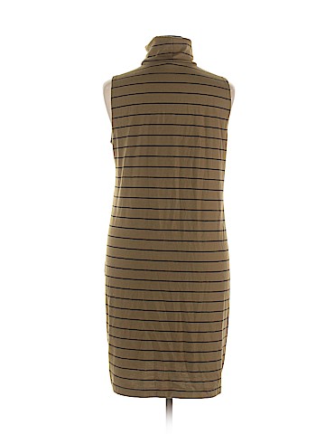 Old Navy Casual Dress (view 2)