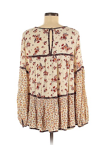 American Eagle Outfitters Long Sleeve Blouse (view 2)