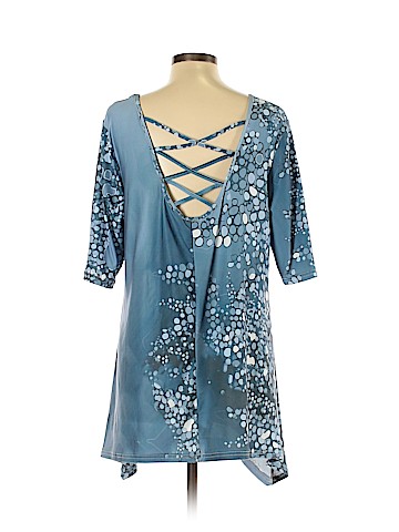 Simply Aster By Firmiana 3/4 Sleeve Top (view 2)