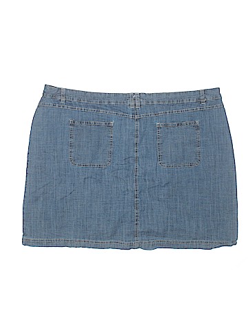 Karen Scott Skort (view 2)