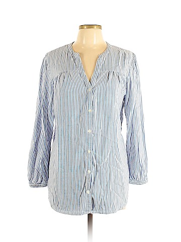 Old Navy Long Sleeve Button-Down Shirt (view 1)