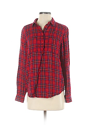 Universal Thread Long Sleeve Button-Down Shirt (view 1)
