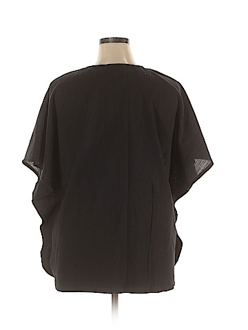 D&Co. Short Sleeve Top (view 2)