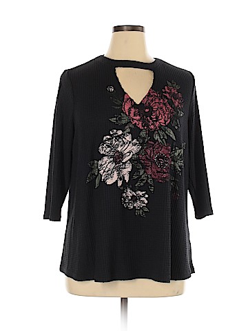 Maurices 3/4 Sleeve Top (view 1)