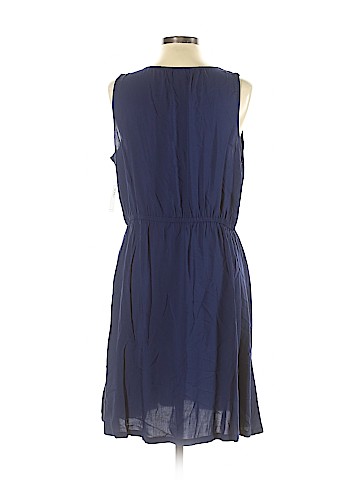 Old Navy Casual Dress (view 2)
