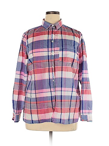 Old Navy Long Sleeve Button-Down Shirt (view 1)
