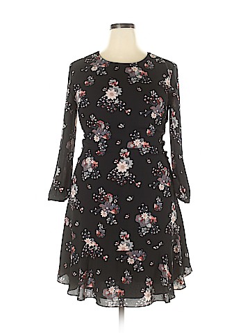 Ann Taylor LOFT Casual Dress (view 1)