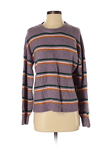 American Eagle Outfitters Pullover Sweater (view 1)