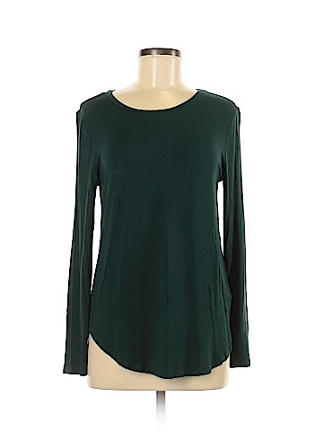 Old Navy Long Sleeve T-Shirt (view 1)