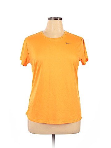 Nike Active T-Shirt (view 1)