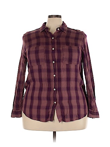 Mossimo Supply Co. Long Sleeve Button-Down Shirt (view 1)