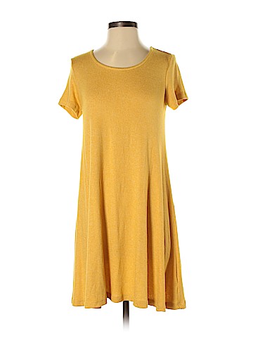 Old Navy Casual Dress (view 1)