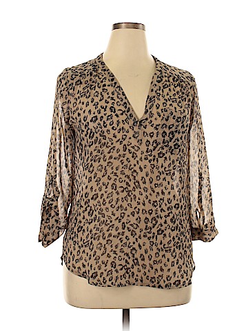 Maurices 3/4 Sleeve Blouse (view 1)