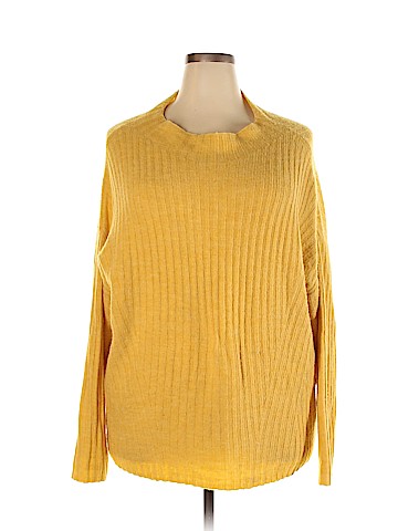 Old Navy Pullover Sweater (view 1)