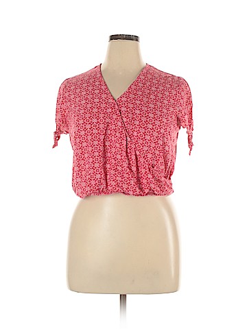 Universal Thread Short Sleeve Blouse (view 1)