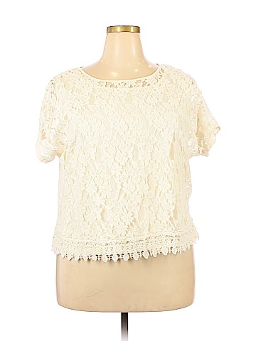 Cato Short Sleeve Top (view 1)