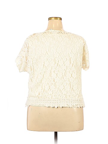 Cato Short Sleeve Top (view 2)