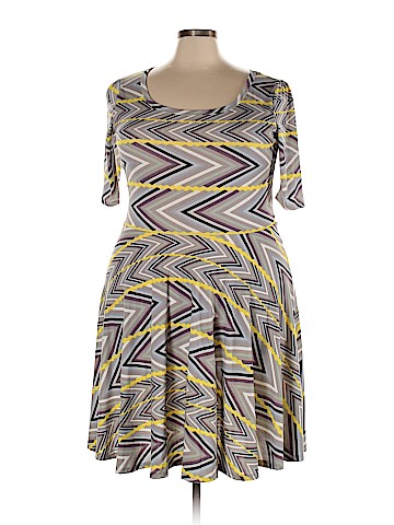 Lularoe Casual Dress (view 1)