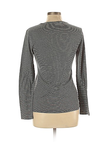 Old Navy Long Sleeve T-Shirt (view 2)