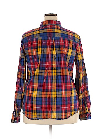 Old Navy Long Sleeve Button-Down Shirt (view 2)