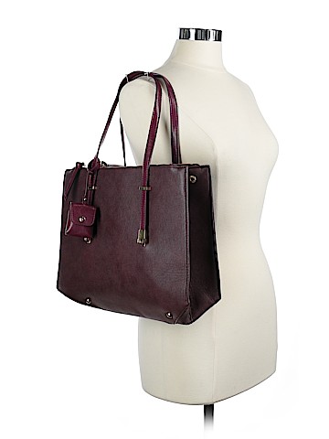 Urban Expressions Tote (view 2)