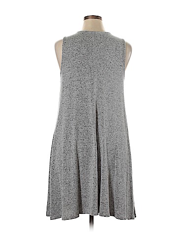 Old Navy Casual Dress (view 2)