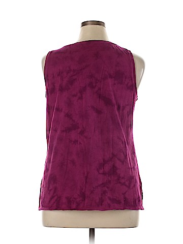 Old Navy Sleeveless T-Shirt (view 2)