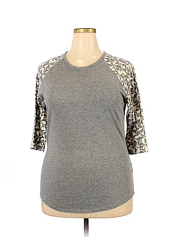 Lularoe 3/4 Sleeve T-Shirt (view 1)