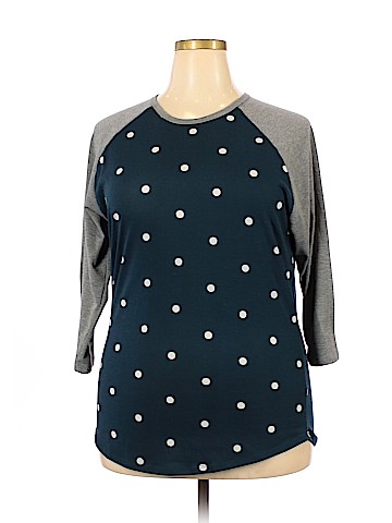 Lularoe 3/4 Sleeve T-Shirt (view 1)