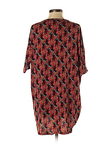 Lularoe Short Sleeve T-Shirt (view 2)