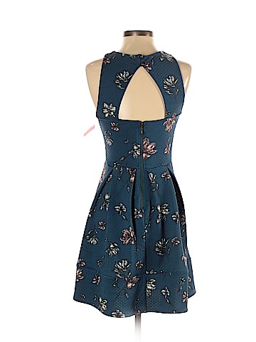 Xhilaration Casual Dress (view 2)