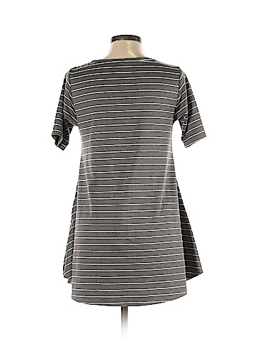 Lularoe Short Sleeve T-Shirt (view 2)