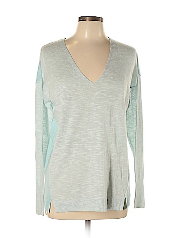 Old Navy Pullover Sweater (view 1)