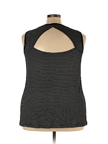 Old Navy Sleeveless Top (view 2)