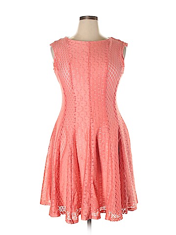 Danny & Nicole Casual Dress (view 1)