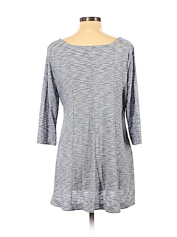 Old Navy - Maternity 3/4 Sleeve Top (view 2)