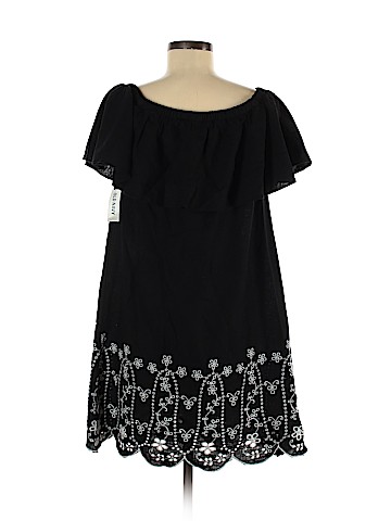 Old Navy Casual Dress (view 2)