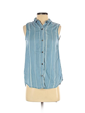 Beach Lunch Lounge Sleeveless Button-Down Shirt (view 1)
